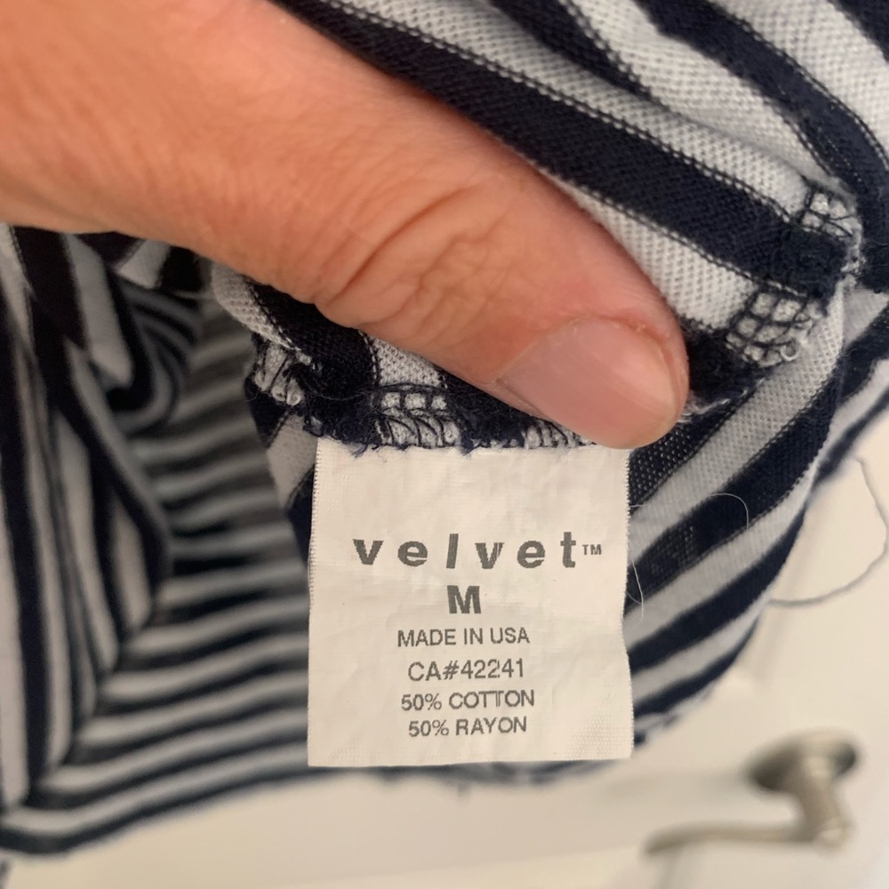 Velvet by Graham & Spencer striped top size M - Picture 13 of 16